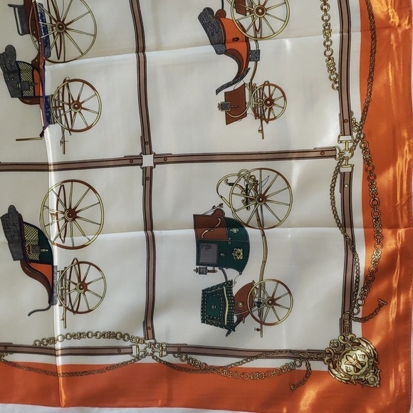 R-2248- Women's Scarf Orange Cream Blue Brown Green Colors NWT - Picture 5 of 10